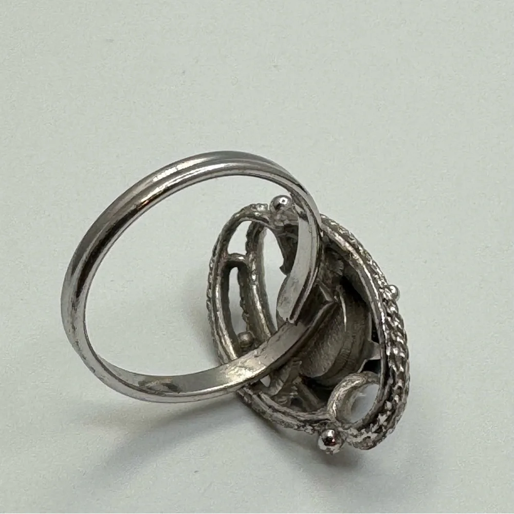 Sarah Coventry details •	brand